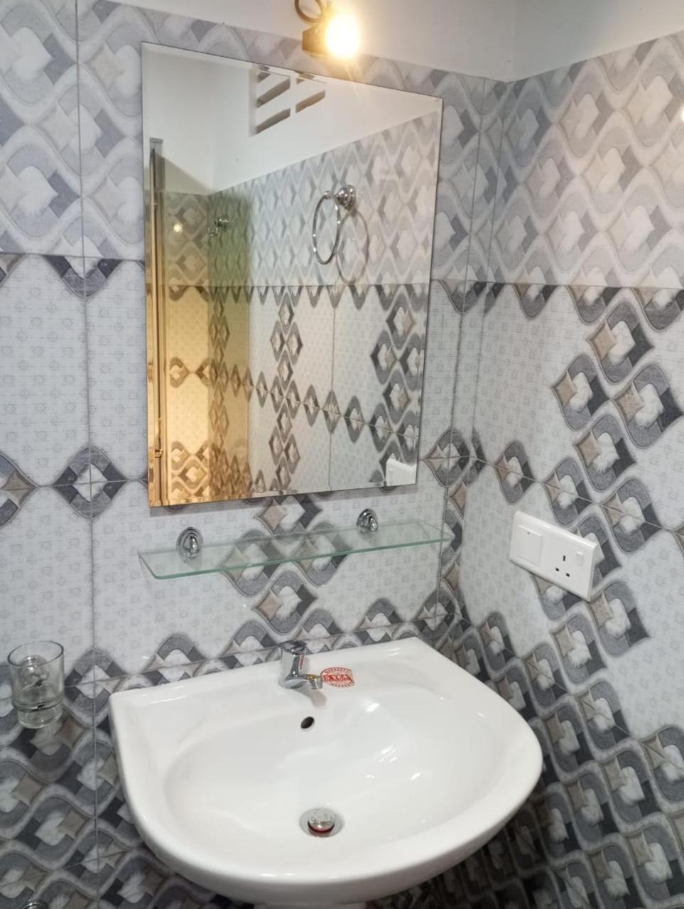 Relax Home Rambukkana Ngoại thất bức ảnh