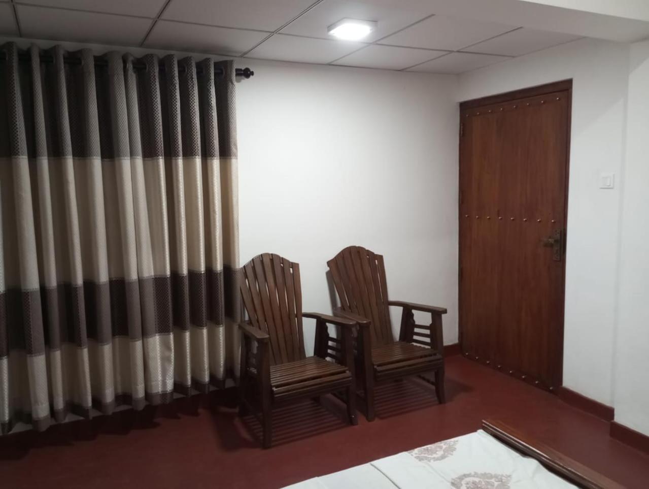 Relax Home Rambukkana Ngoại thất bức ảnh
