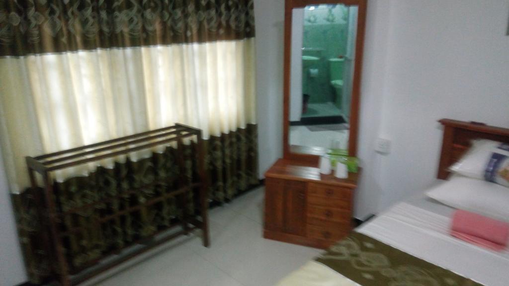 Relax Home Rambukkana Ngoại thất bức ảnh