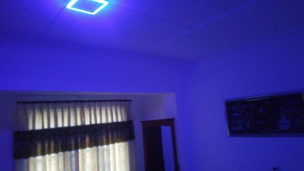 Relax Home Rambukkana Ngoại thất bức ảnh