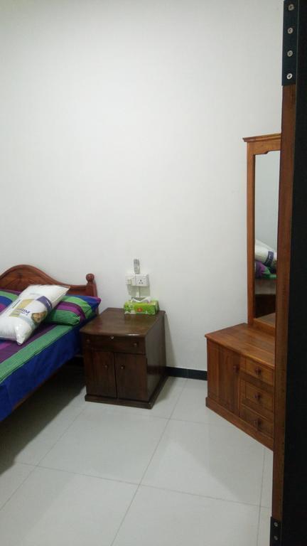 Relax Home Rambukkana Ngoại thất bức ảnh