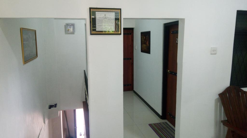 Relax Home Rambukkana Ngoại thất bức ảnh