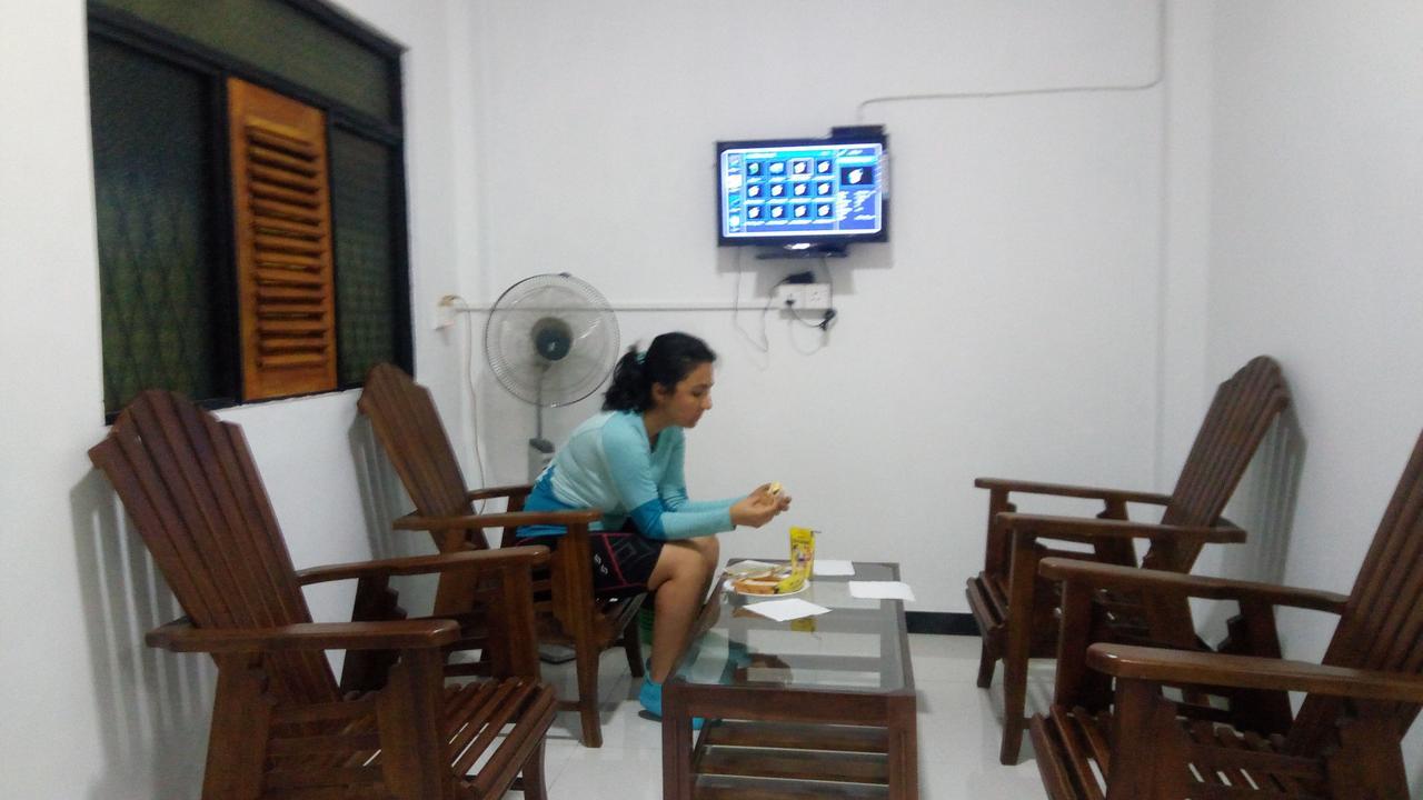 Relax Home Rambukkana Ngoại thất bức ảnh